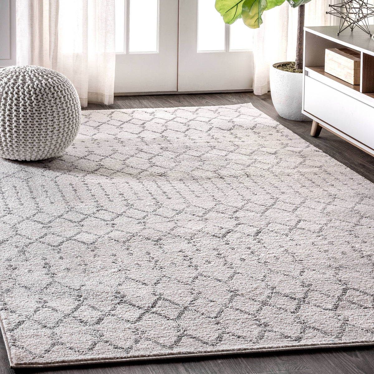 Jonathan Y Moroccan Hype Boho Vintage Diamond Cream/Gray 8 ft. x 10 ft. Area Rug - Product image 1
