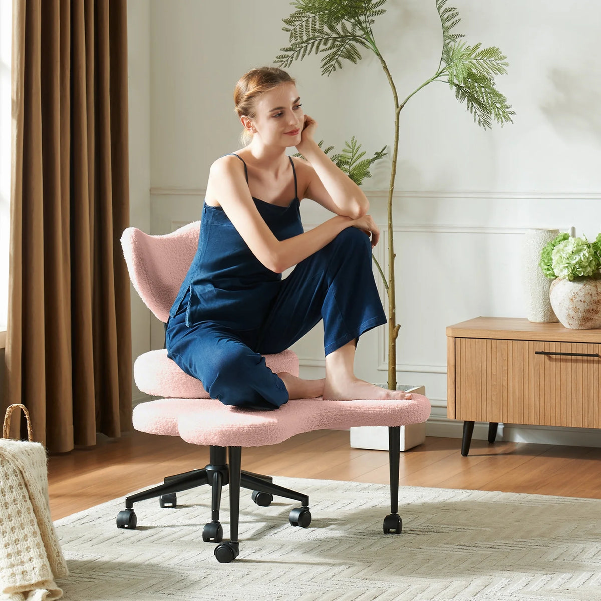 Pinmoco Ergonomic Cross Legged Swivel Chair, Adjustable Height and Teddy Fabric - Product image 28