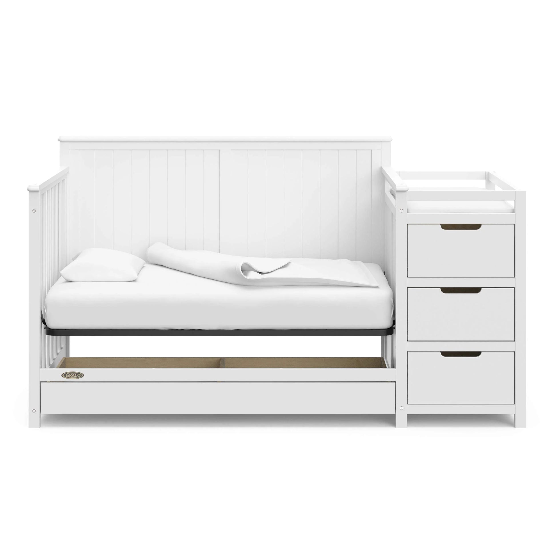 Graco Hadley 5-in-1 Convertible Crib and Changer with Drawer - Product image 6